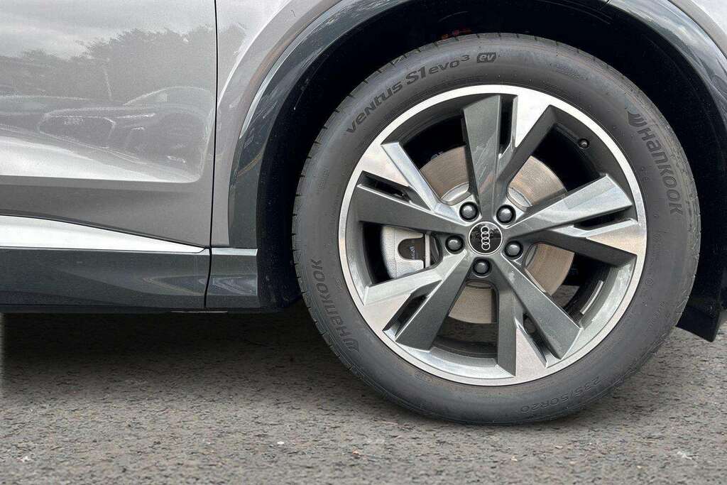 Audi Q4 E Tron 210Kw 45 82Kwh S Line Leather 2026 Grey #6