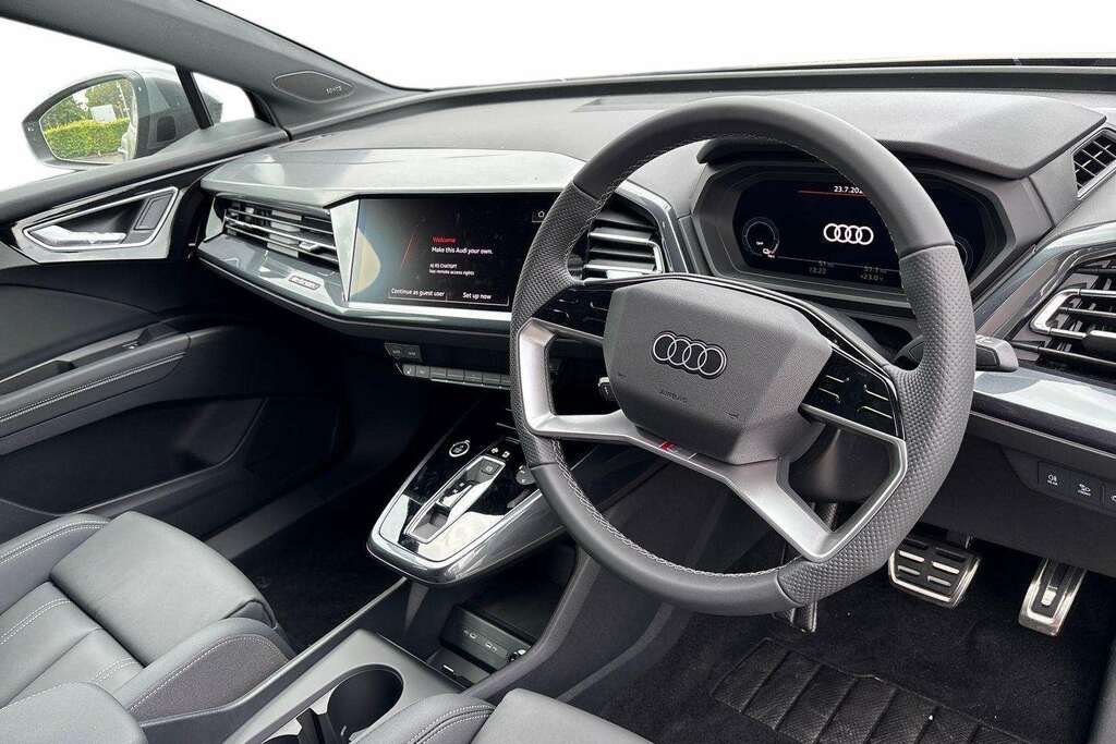 Audi Q4 E Tron 210Kw 45 82Kwh S Line Leather 2026 Grey #4