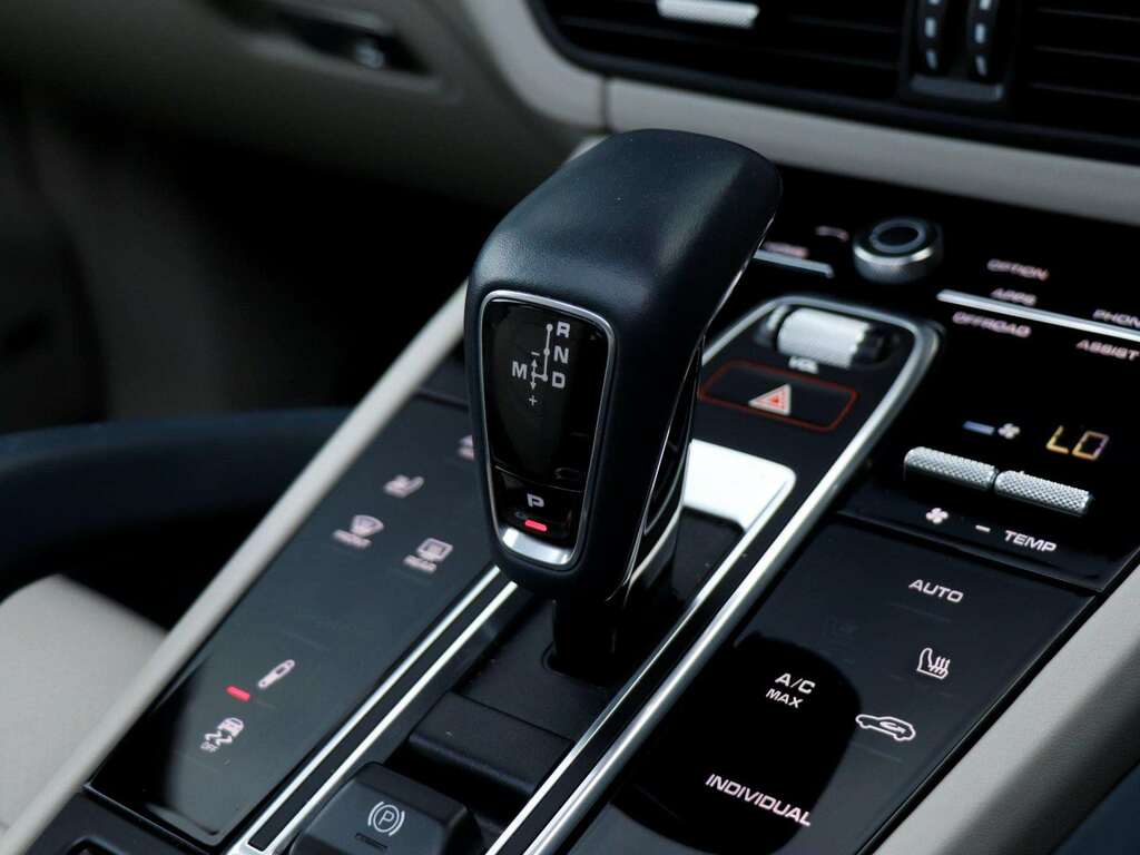Porsche Cayenne 2022 3.0 V6 Platinum Edition 456 Bhp Grey #12