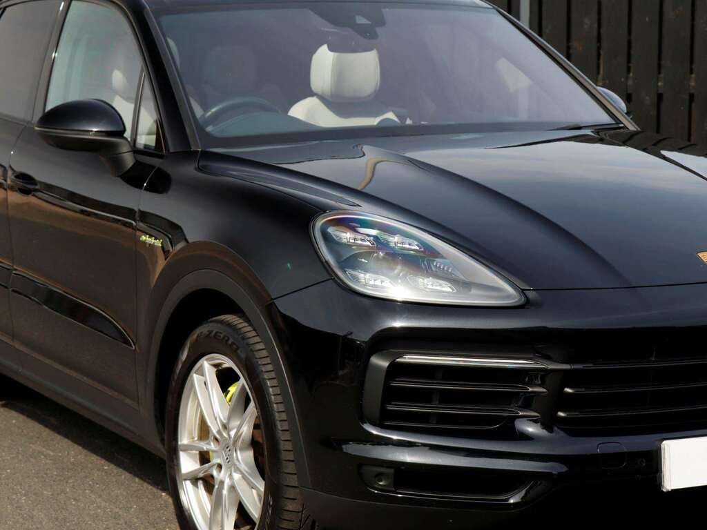 Porsche Cayenne 2022 3.0 V6 Platinum Edition 456 Bhp Grey #23
