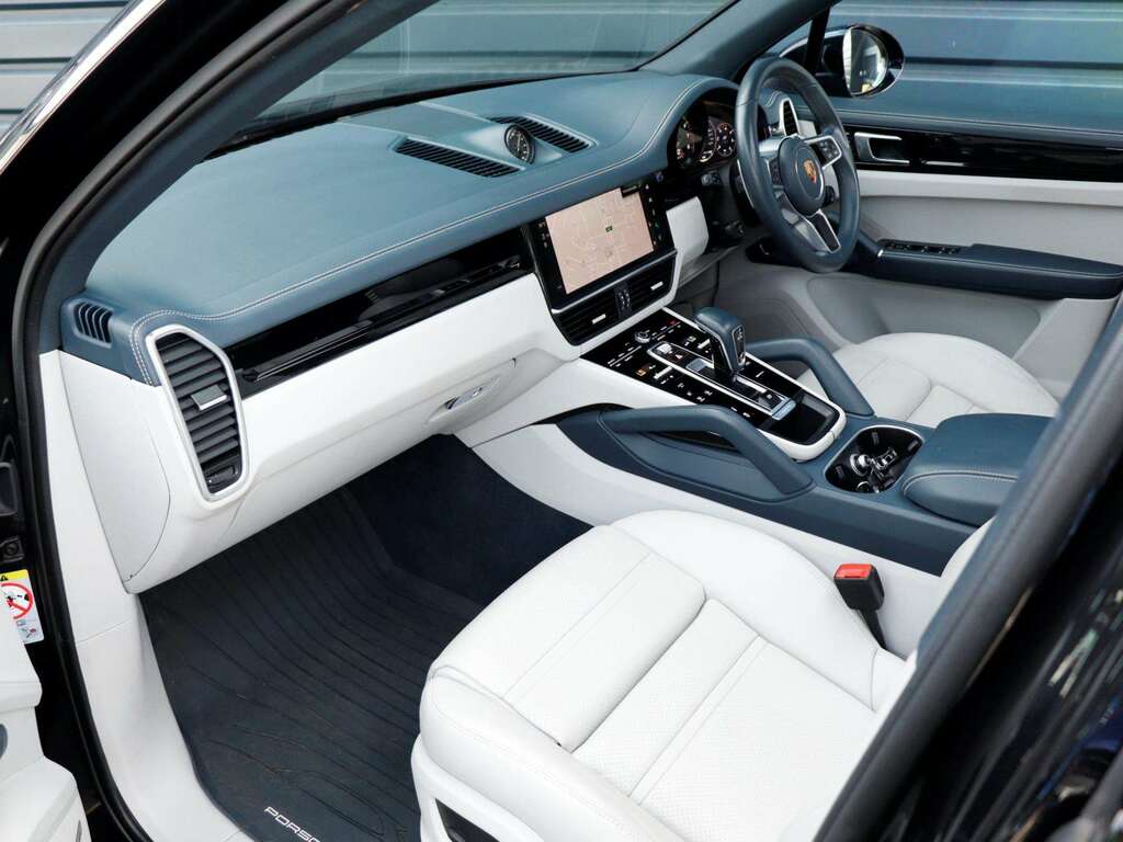 Porsche Cayenne V6 E-hybrid 2022 Black #5