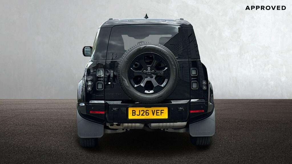 Land Rover Defender 110 3.0 D250 X-dynamic Se 110 2026 Black #4