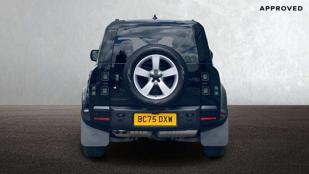 Land Rover Defender 110 3.0 D250 X-dynamic Se 110 2026 Black #5
