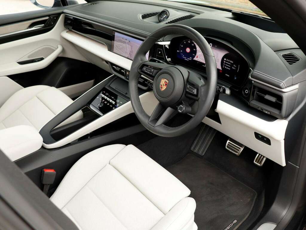 Porsche Macan 380Kw 4S 100Kwh Silver #9