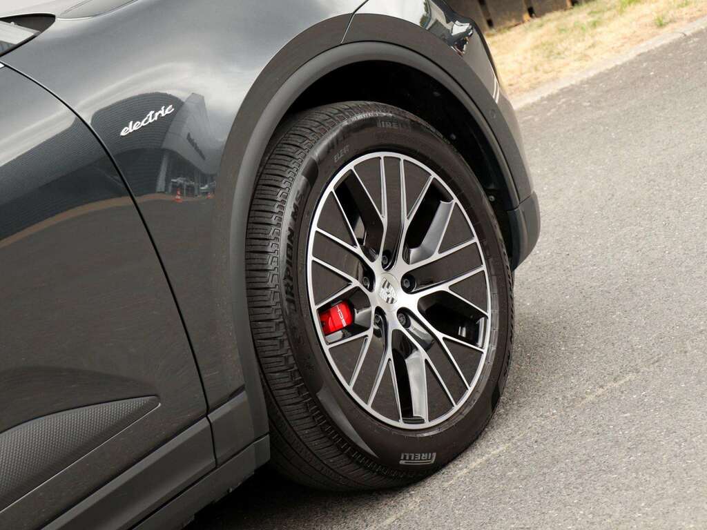 Porsche Macan 380Kw 4S 100Kwh Silver #25