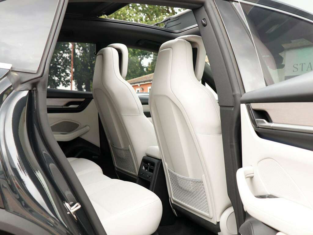 Porsche Macan 380Kw 4S 100Kwh Silver #23