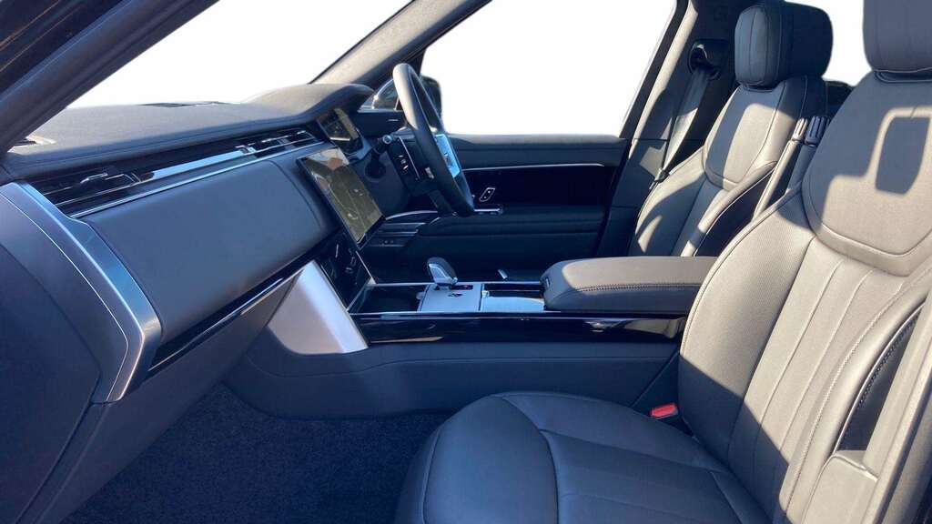 Land Rover Range Rover 3.0 P460e Edition 2026 Black #3