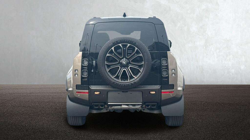 Land Rover Defender 110 4.4 P635 Octa 110 2026  #6