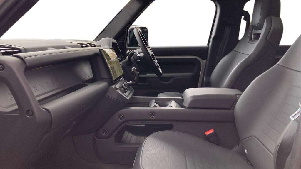 Land Rover Defender 110 4.4 P635 Octa 110 2026 Grey