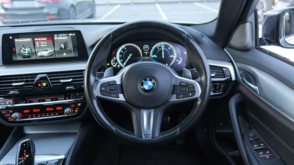 BMW 5 Series 520D Xdrive M Sport 2017 Grey #5