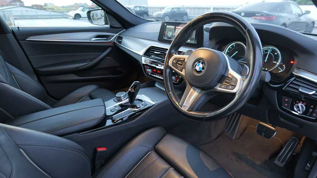 BMW 5 Series 520D Xdrive M Sport 2017 Grey #6