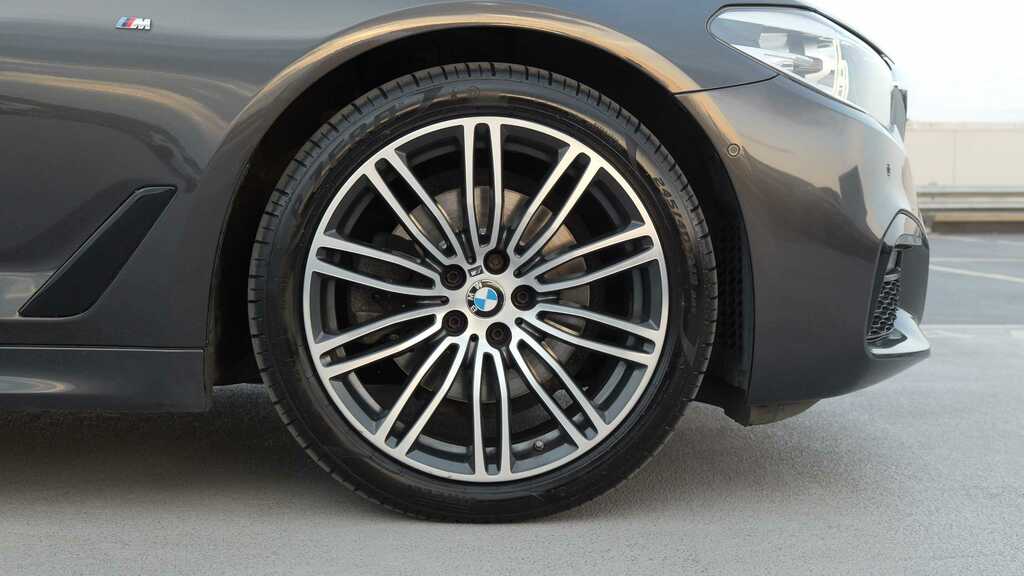 BMW 5 Series M Sport Black #14