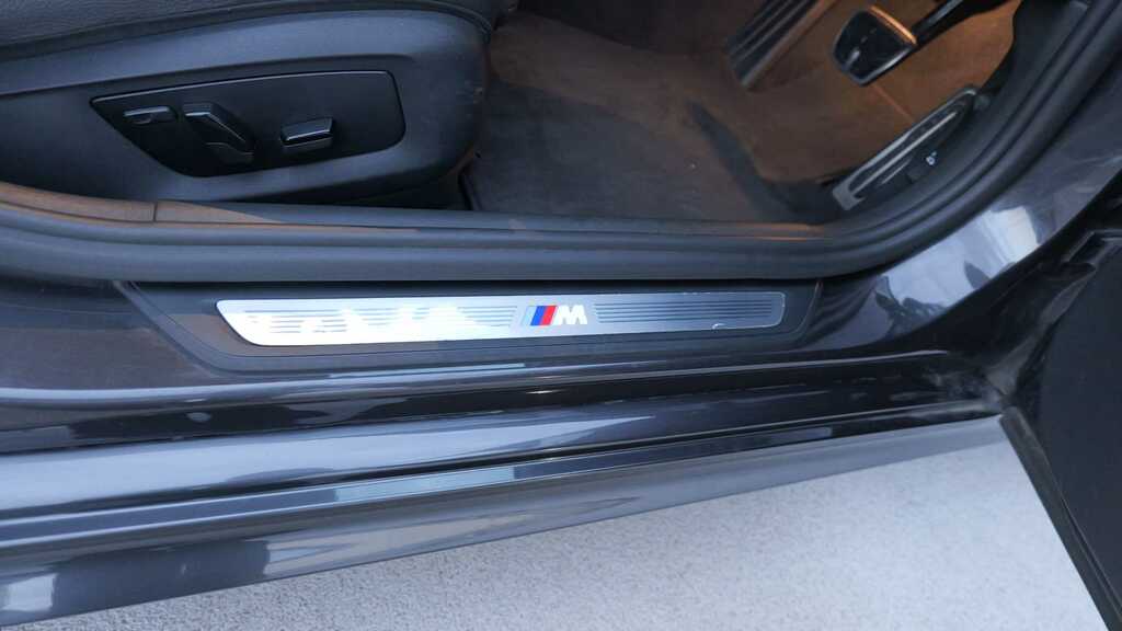 BMW 5 Series M Sport Black #28