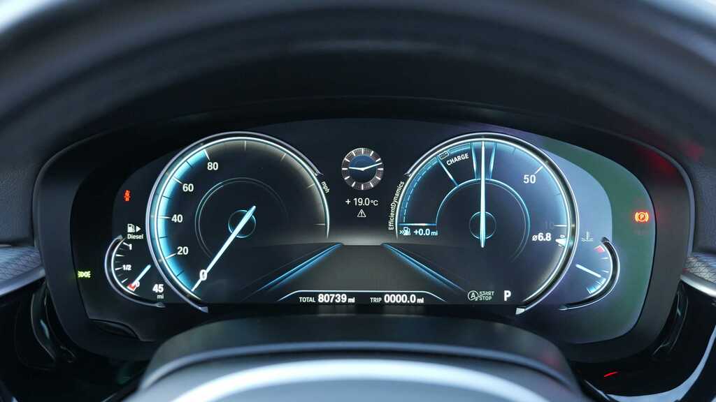 BMW 5 Series M Sport Black #33