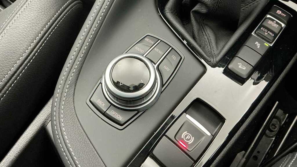 BMW X1 Xdrive 20I Xline Step White #16