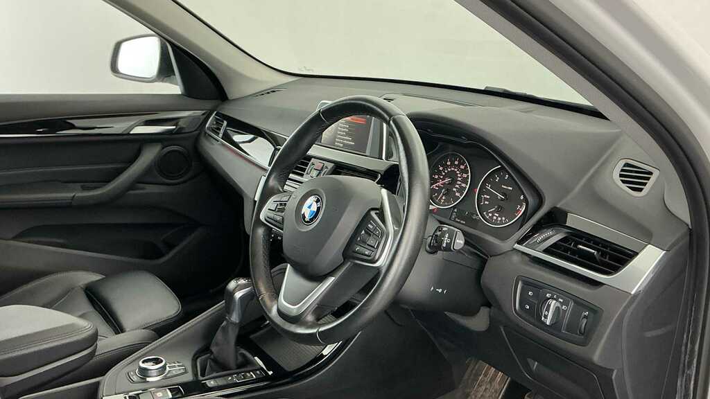 BMW X1 Xdrive 20I Xline Step 2016 White #3