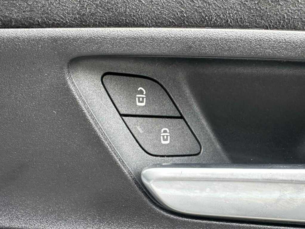 Mercedes-Benz GLB Class 1.3L Amg Line Grey #20