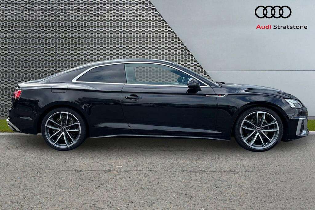 Audi A5 35 Tfsi S Line S Tronic 2022 Black #3