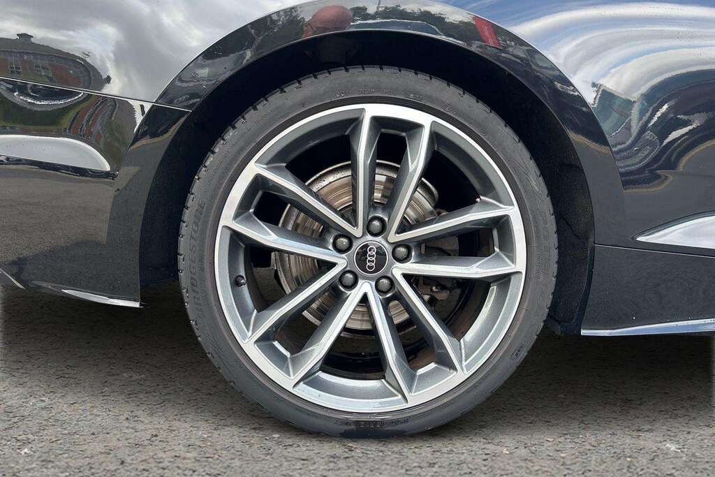 Audi A5 35 Tfsi S Line S Tronic 2022 Black #4