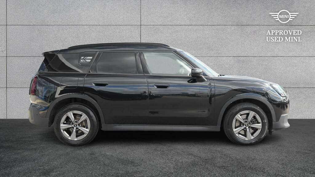Mini Countryman 1.5 C Classic Level 1 2024 Black