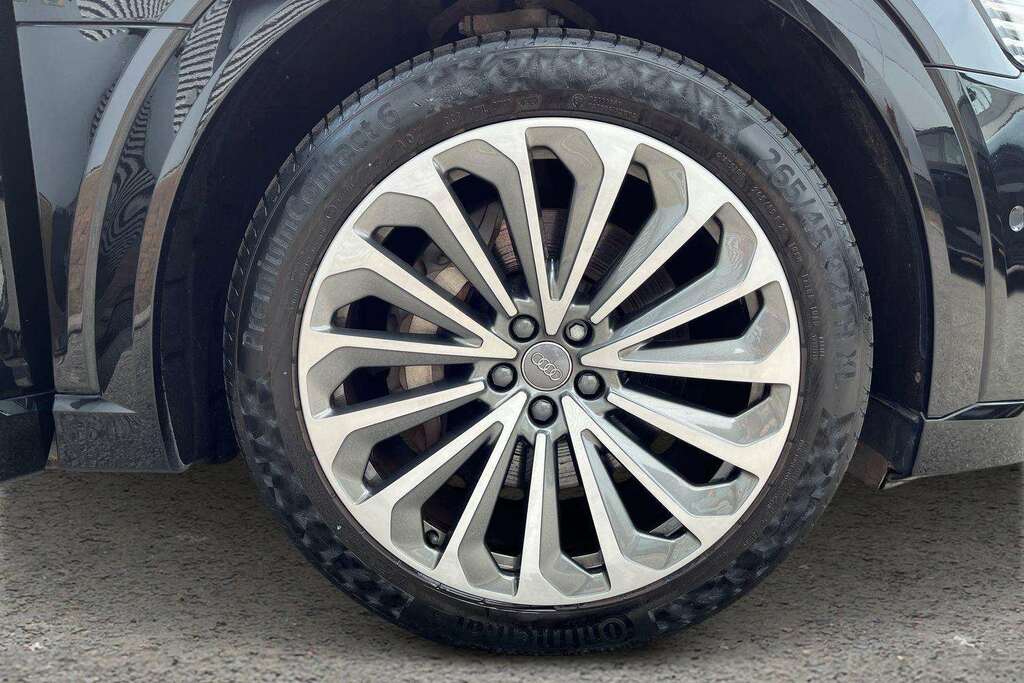Audi E-tron 300Kw 55 Quattro 95Kwh Launch Edition 202 Black #2