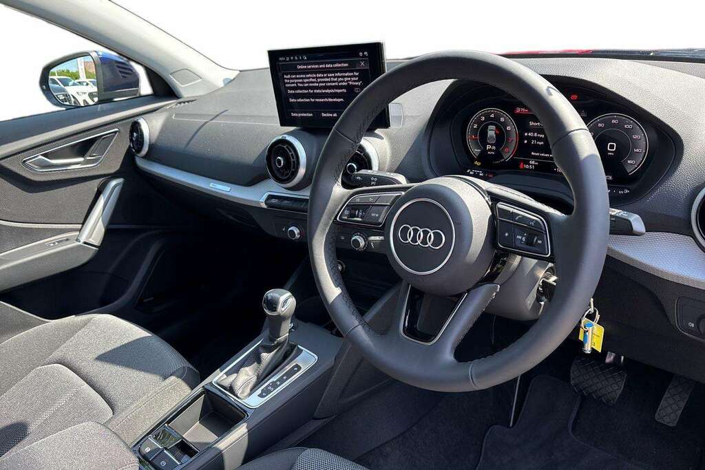 Audi Q2 35 Tfsi Sport S Tronic 2026 Blue #5