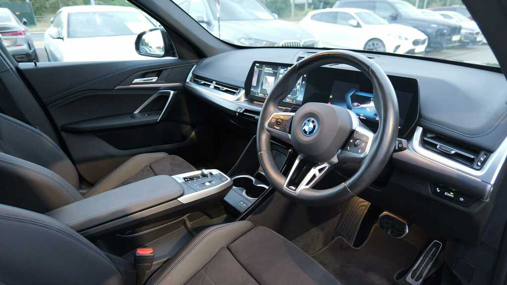 BMW iX1 230Kw Xdrive30 M Sport 65Kwh 2023 Black #5