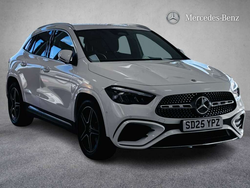 Mercedes-Benz GLA Class 200 Amg Line Executive 2025 White