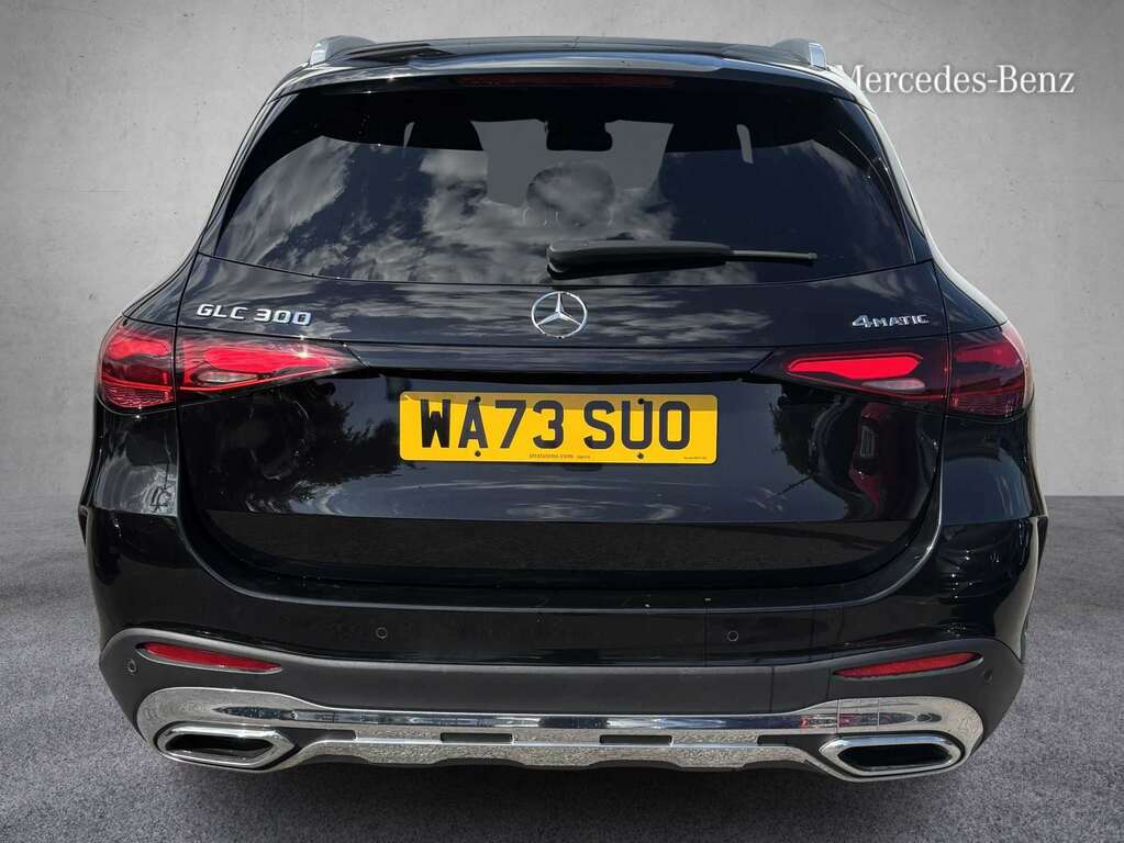 Mercedes-Benz GLC Class 300 4Matic Amg Line Premium 9G-tronic 2023 Black #5
