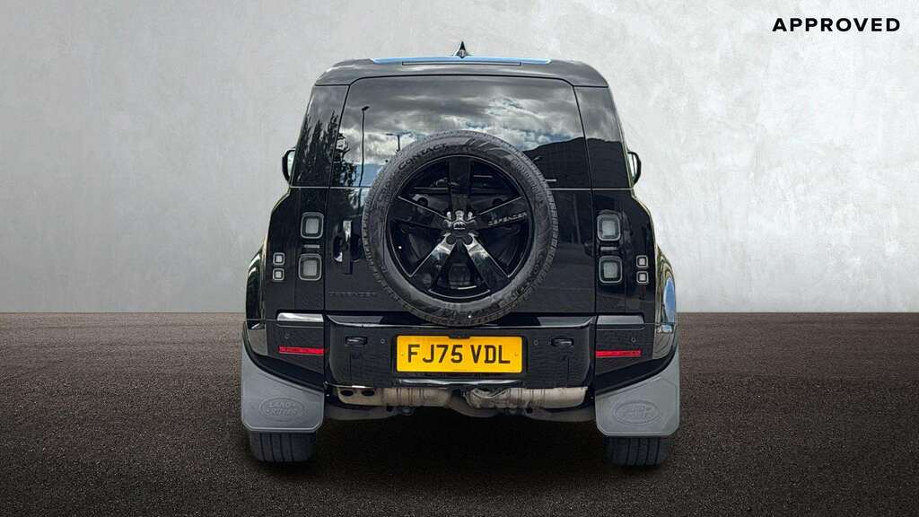 Land Rover Defender 110 3.0 D350 Hard Top X-dynamic Hse 2025 Black #6