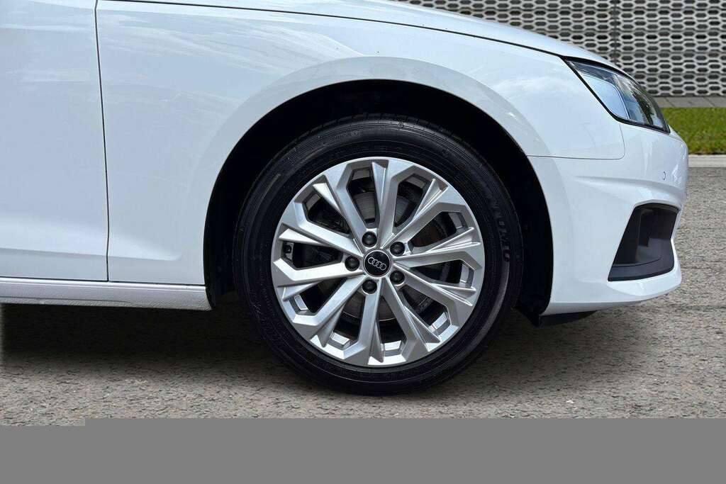 Audi A4 35 Tfsi Technik S Tronic 2022 White #5