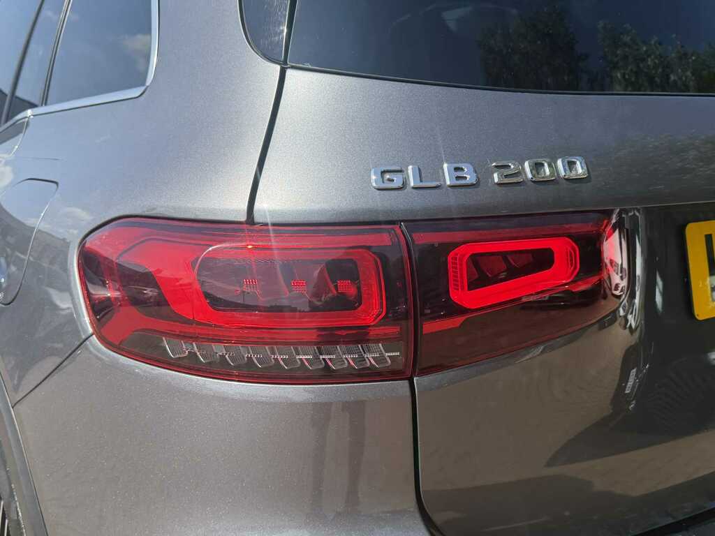 Mercedes-Benz GLB Class Glb 220D 4M Amg Line Premium Plus Night Edition Black #17