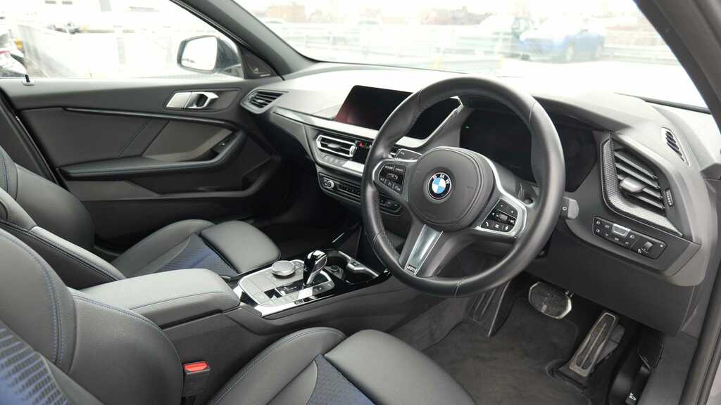 BMW 1 Series 118I 136 M Sport Step Lcp 2022 BD72LTV Grey #4