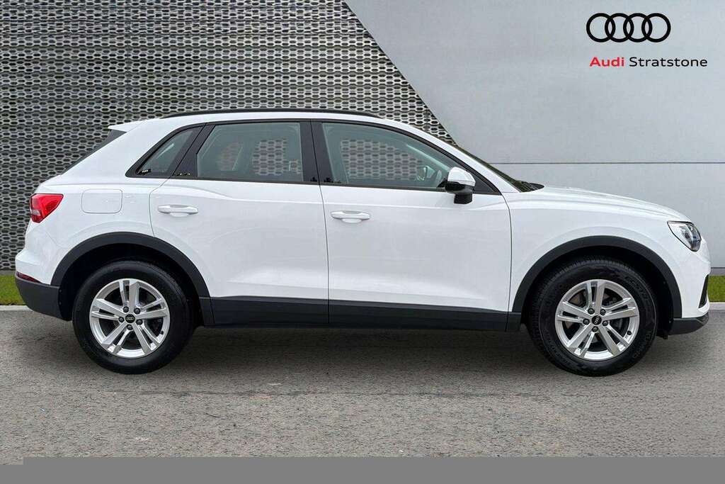 Audi Q3 35 Tfsi Technik S Tronic 2022 White #3