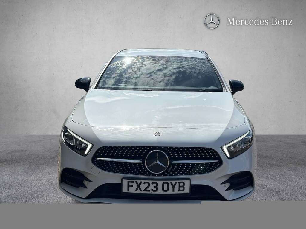 Mercedes-Benz A Class A180 Amg Line Premium 2023 FX23OYB White #3
