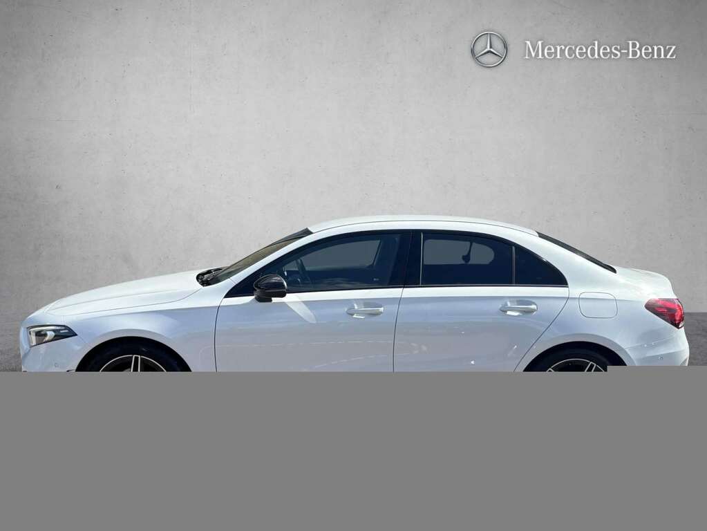 Mercedes-Benz A Class A180 Amg Line Premium 2023 FX23OYB White #2
