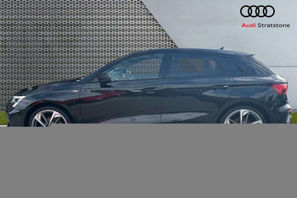 Audi A3 35 Tfsi Edition 1 S Tronic 2023 DA23ZBN Black #4