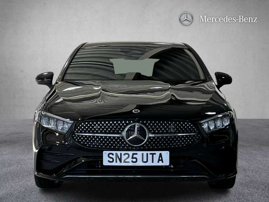 Mercedes-Benz A Class A200 Amg Line Executive 2025 Black #3