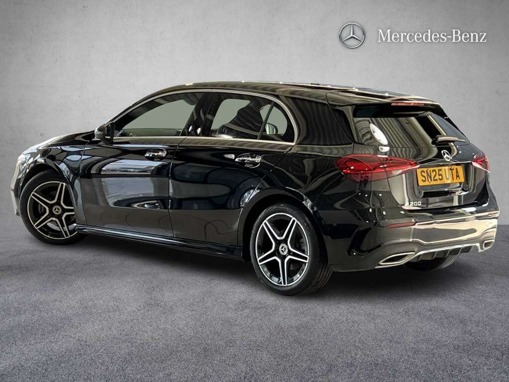 Mercedes-Benz A Class A200 Amg Line Executive 2025 Black #2