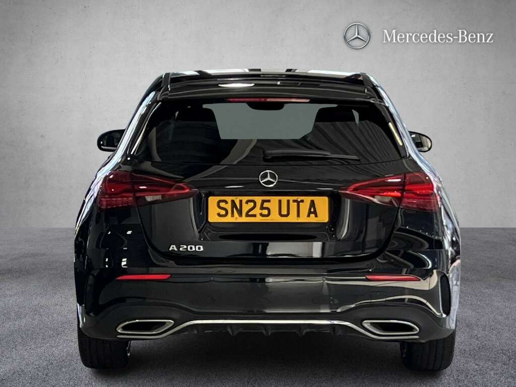 Mercedes-Benz A Class A200 Amg Line Executive 2025 Black #5