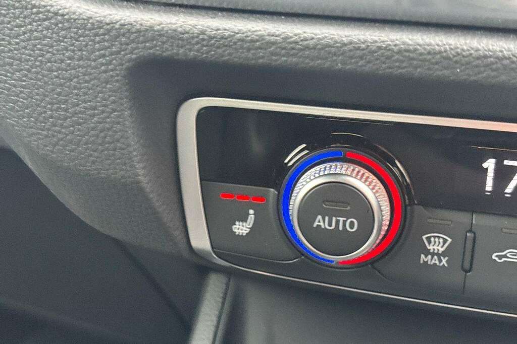 Audi Q3 S Line 35 Tfsi 150 Ps 6-Speed Blue #20
