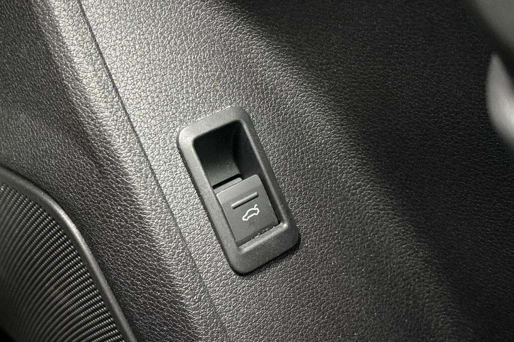 Audi Q3 S Line 35 Tfsi 150 Ps 6-Speed Blue #23