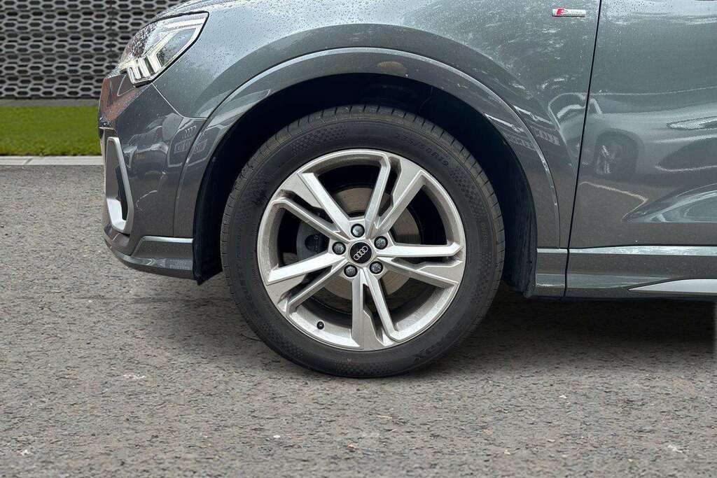 Audi Q3 S Line 35 Tfsi 150 Ps 6-Speed Blue #7