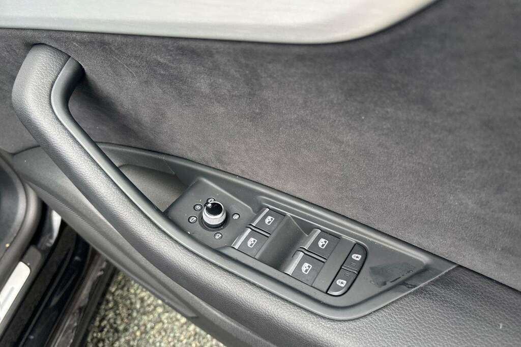 Audi A5 40 Tfsi 204 S Line S Tronic 2024 Black #6