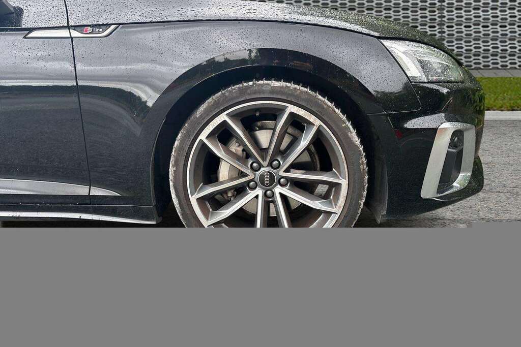 Audi A5 40 Tfsi 204 S Line S Tronic 2024 Black #4