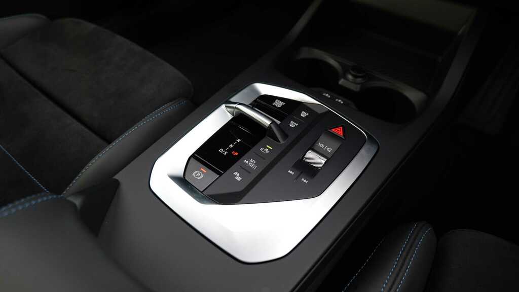 BMW 2 Series 220 M Sport Step 2026 Grey #10