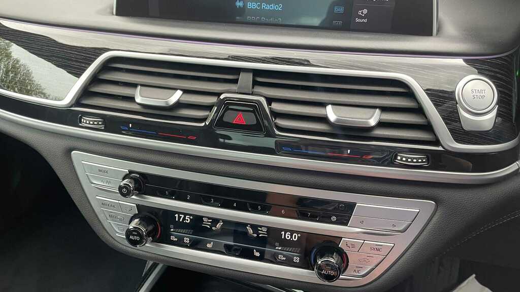 BMW 7 Series 745E M Sport Ultimate Pack Blue #9