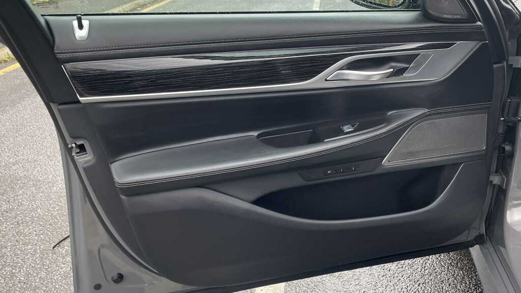 BMW 7 Series 745E M Sport Ultimate Pack Blue #18
