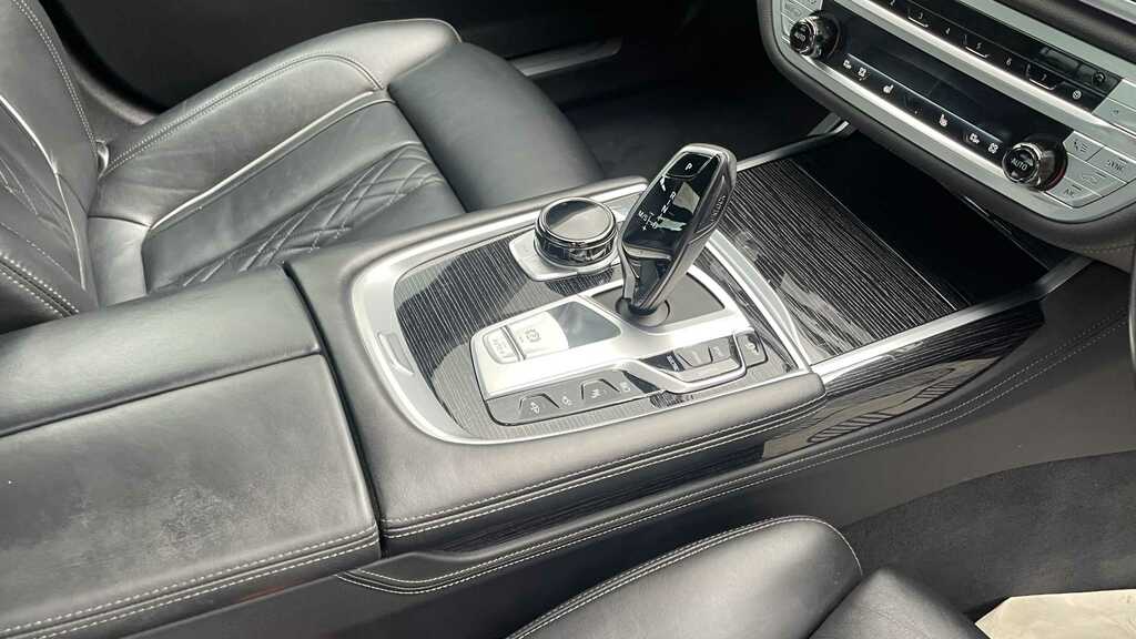 BMW 7 Series 745E M Sport Ultimate Pack Blue #7