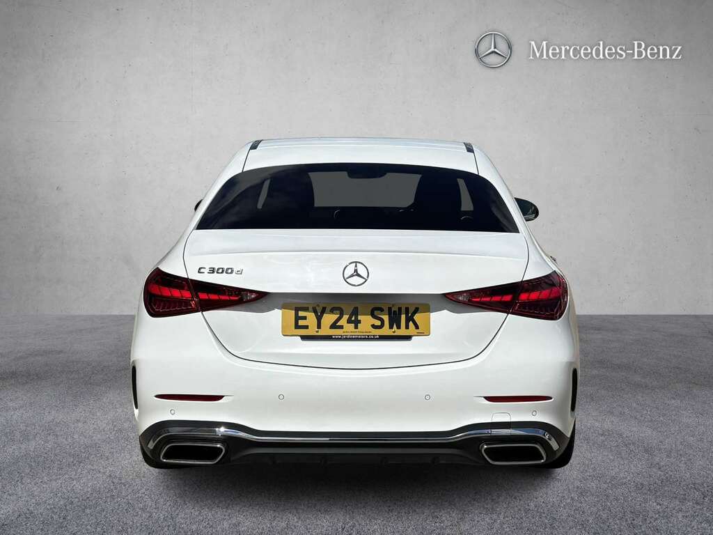 Mercedes-Benz C Class C300d Amg Line Premium 9G-tronic 2024 White #3
